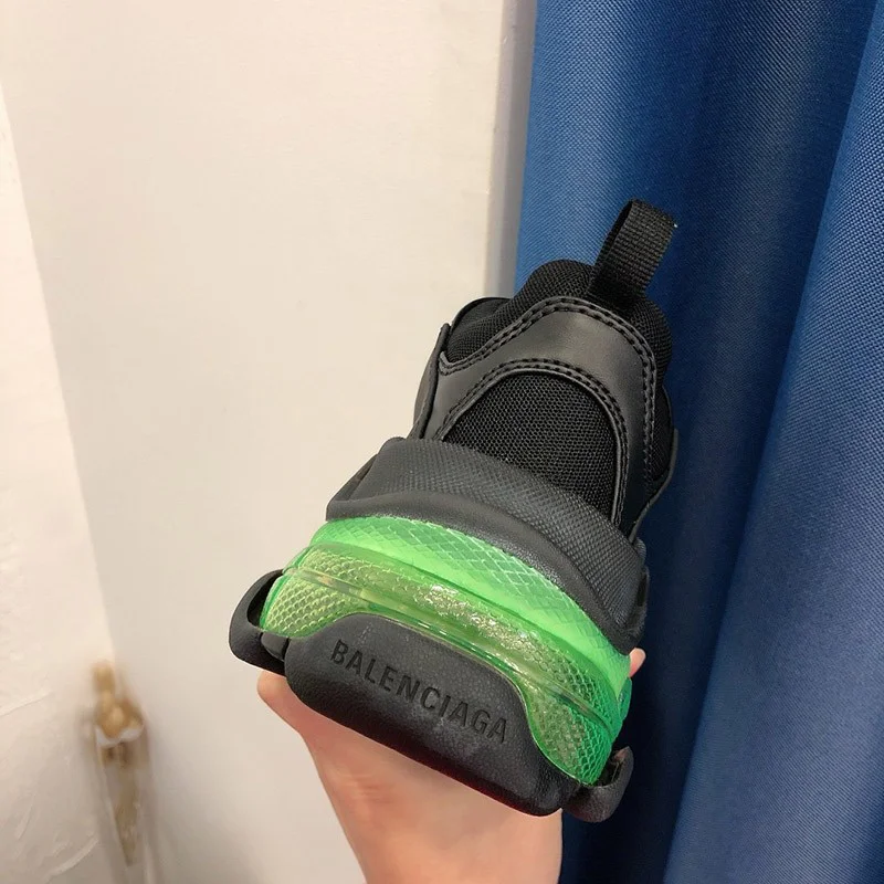 限定入荷【バレンシアガ スニーカー コピー】TRIPLE S クリアソール bax27006