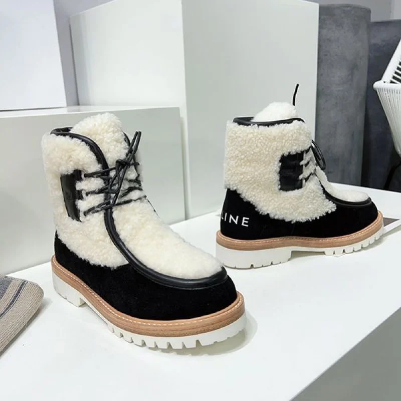 ★日本!!人気!セリーヌ マーガレットレースアップファーブーツ コピー Cek72734