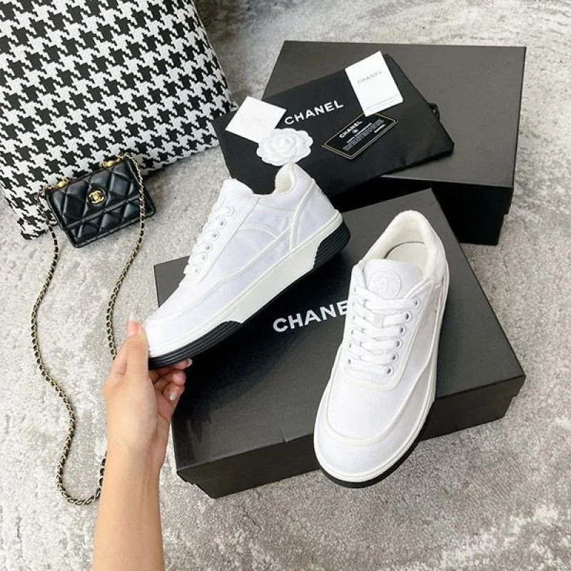 超話題!シャネル ホワイト ファブリック スニーカー コピー shc48596