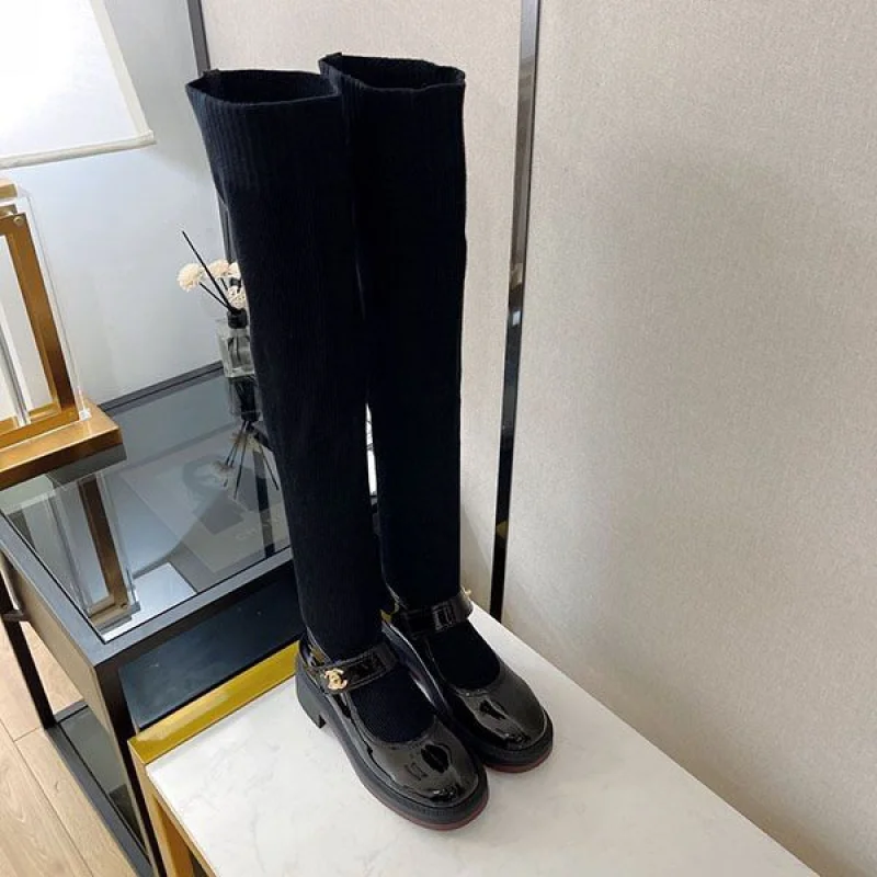 これからの季節にヘビロテ確定！シャネルロングブーツ コピー shn46843