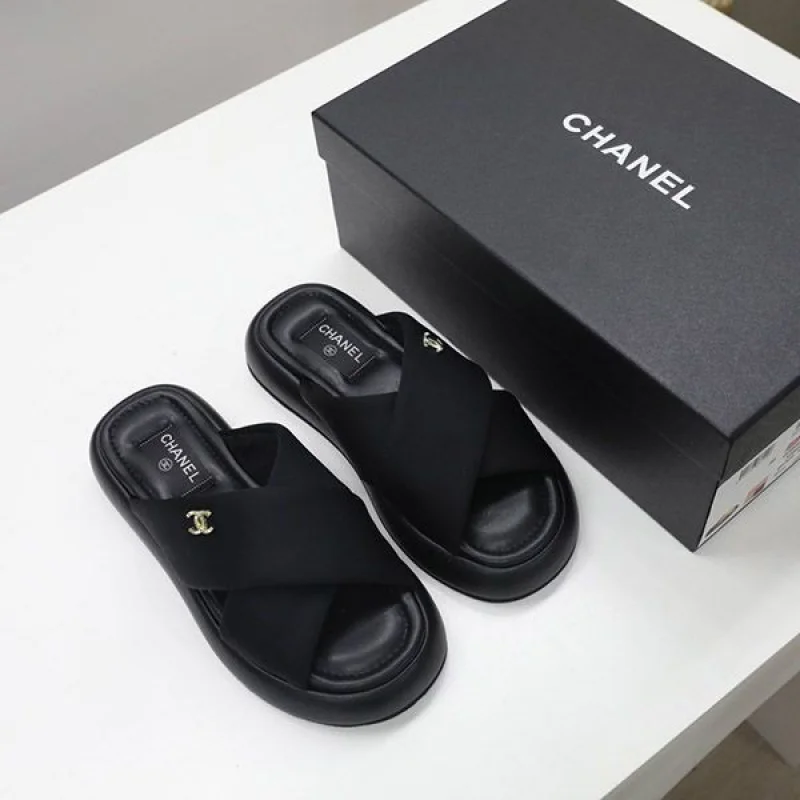 定番シャネル レザー 厚底 サンダル 偽物 黒 布地 shu58475