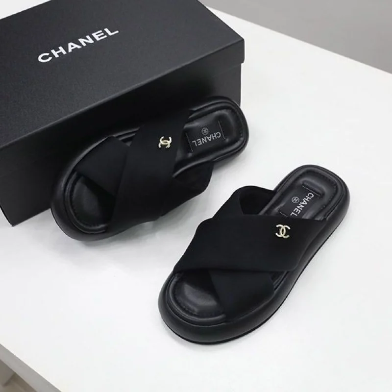 定番シャネル レザー 厚底 サンダル 偽物 黒 布地 shu58475
