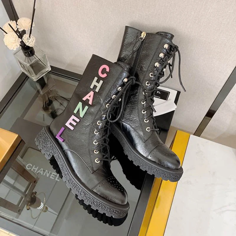 シャネル で叶うおしゃれ☆上質な女性のための レースアップ ブーツ 偽物 shz52103