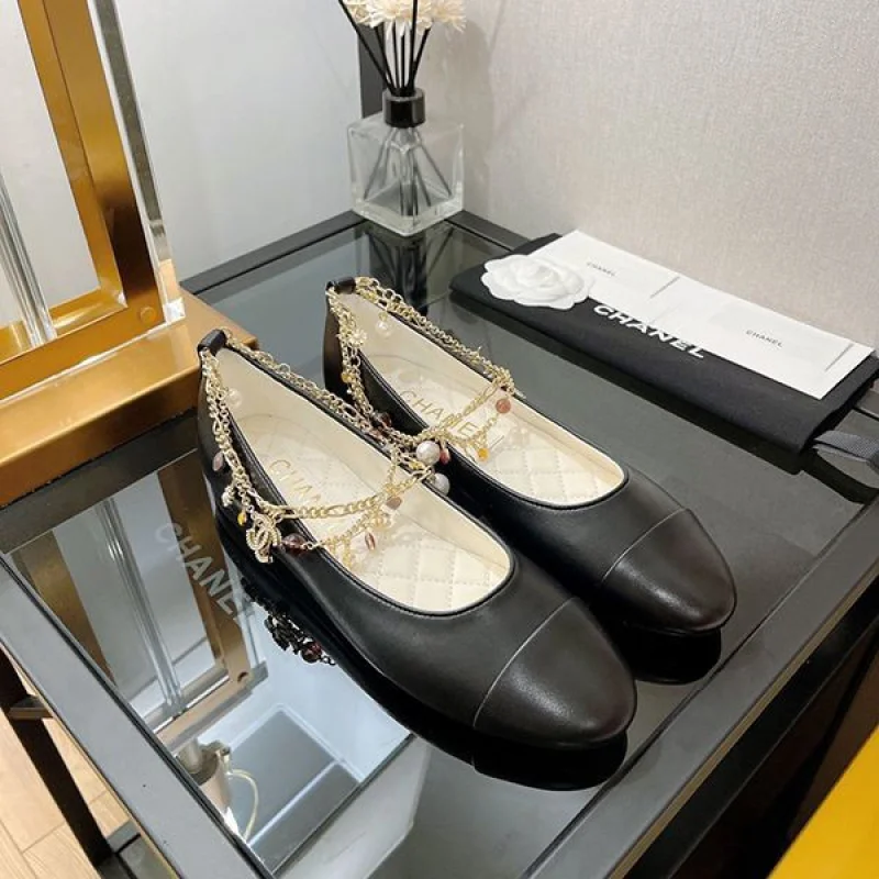 争奪戦 シャネル 新作のクラシックレディースローヒールパンプス コピー shz61269