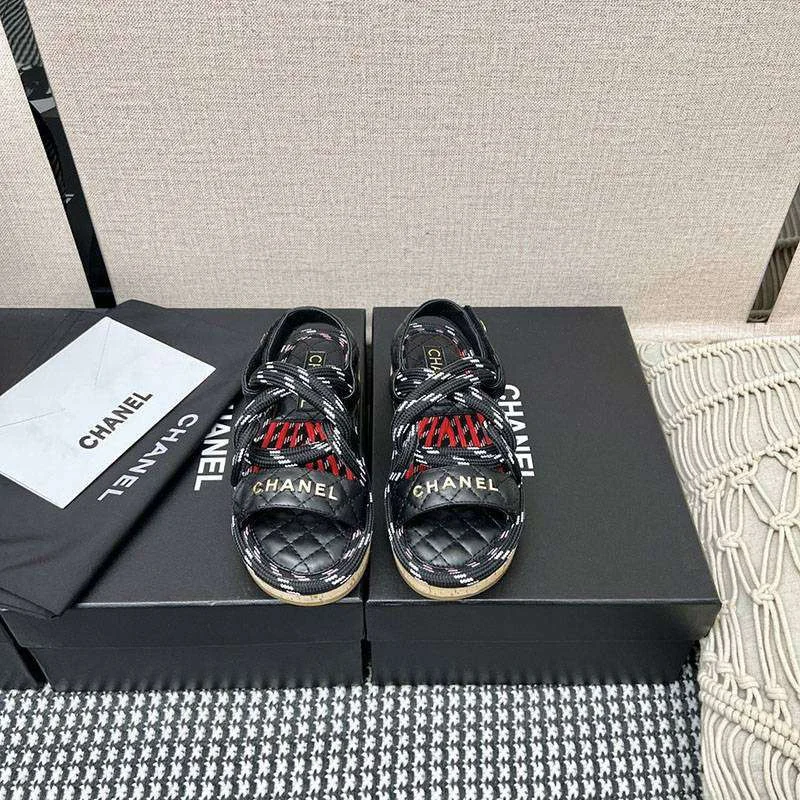 大人気!!新色シャネル カーフスキン サンダル 偽物 ブラック shz76124