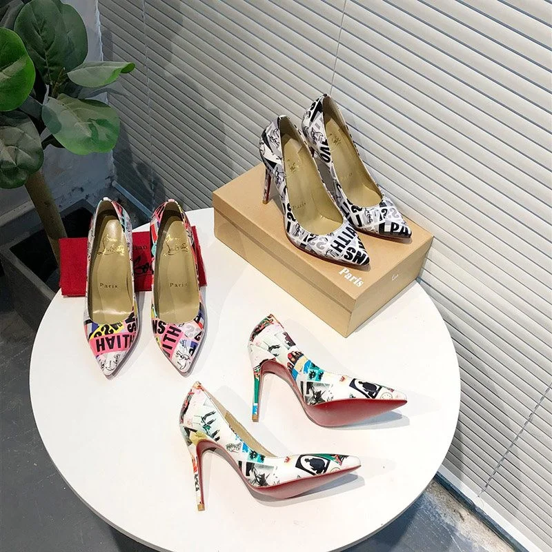 可愛い クリスチャンルブタン コピー 国内発■Tivoliプリントパンプス Rue55675