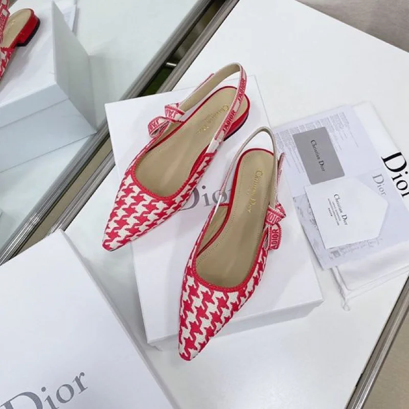 可愛いディオール 偽物 スリングバックパンプス テクニカルファブリック den84378