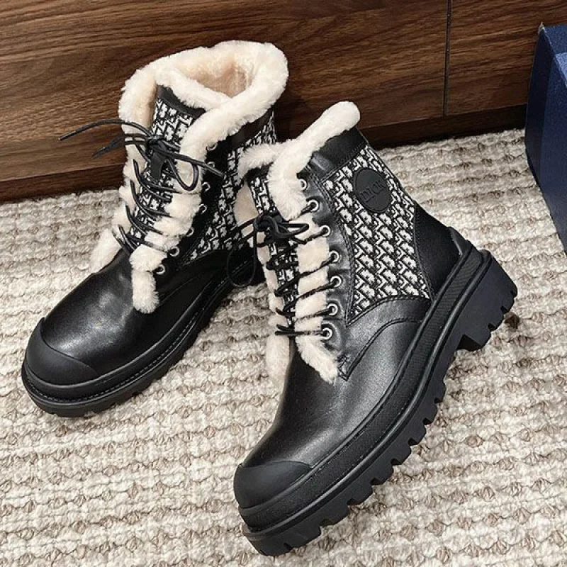 定番 ディオール EMPREINTE ヒール ショート コピー ブーツ deq93643