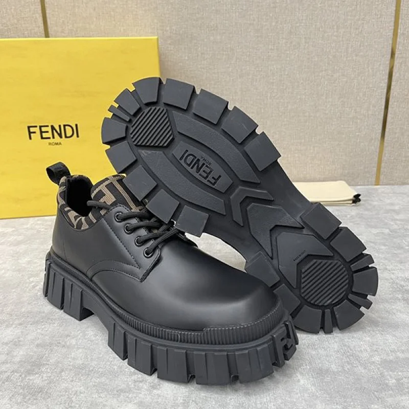 完売必至 フェンディ コピー レースアップレザーシューズ fej64302