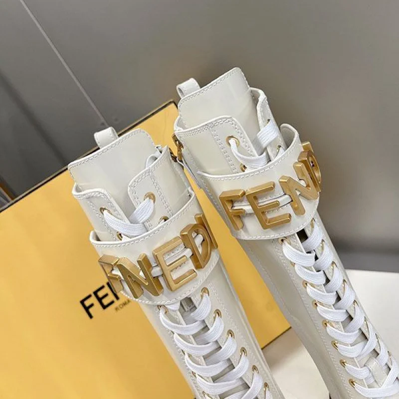 確保済み フェンディ フェンディグラフィ ブーツ コピー feq61102