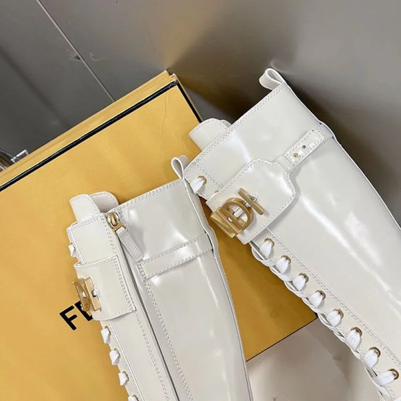 確保済み フェンディ フェンディグラフィ ブーツ コピー feq61102