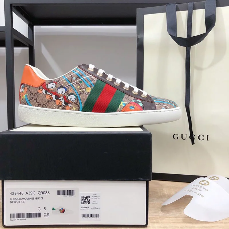 可愛い DISNEY x グッチ ドナルドダック ウィメンズ スニーカー 偽物 guu40702