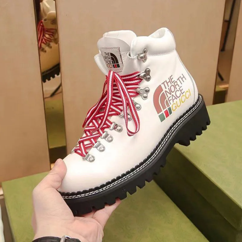 大人気!グッチ ノースフェイス メンズ ショートブーツ コピー guu41161