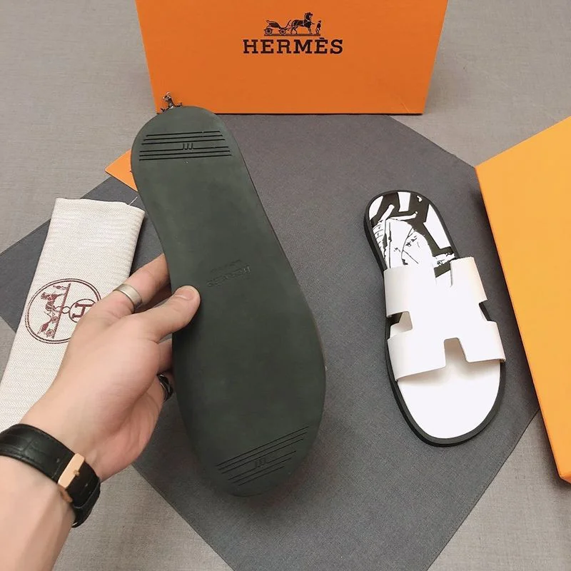大人気!!新色エルメス イズミール コピー ペガサス サンダル スリッパ ert24818