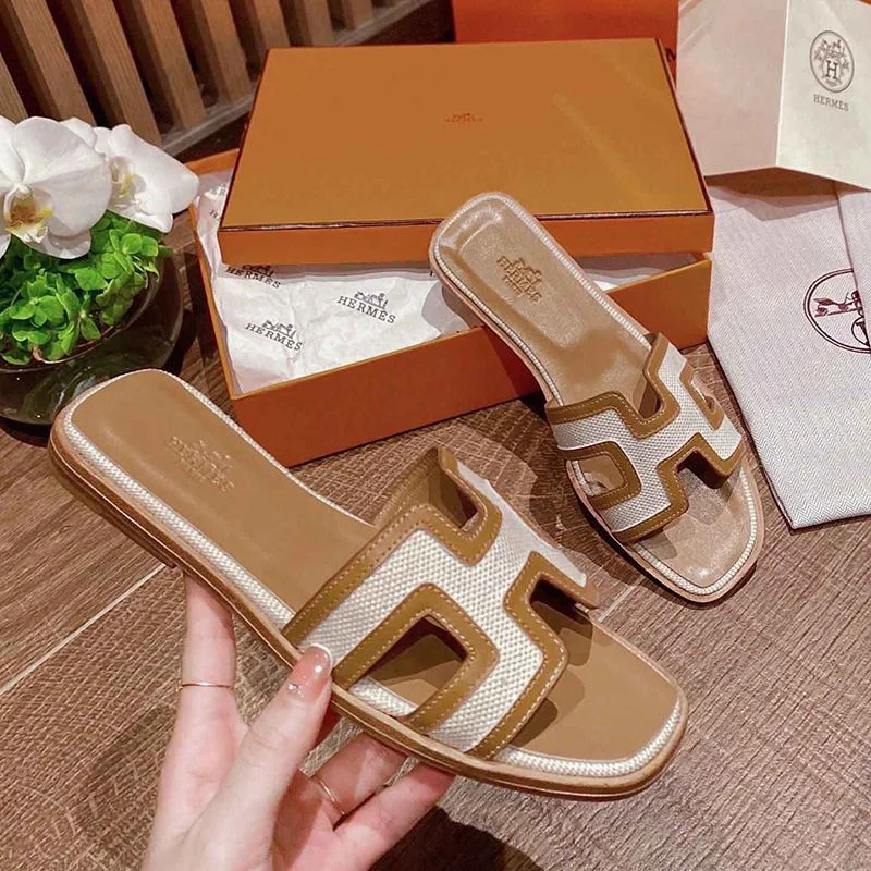 エルメス Oran sandal 偽物 最高な材質 オラン レザー＆キャンバス サンダル eru08562