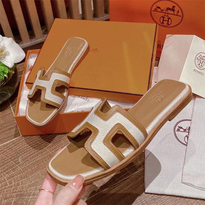 エルメス Oran sandal 偽物 最高な材質 オラン レザー＆キャンバス サンダル eru08562