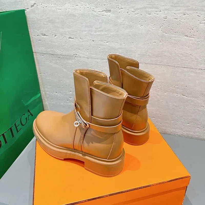 入手困難エルメス Bottines Veo ヴェオ 厚底 アンクルブーツ ブーティ コピー erw56215