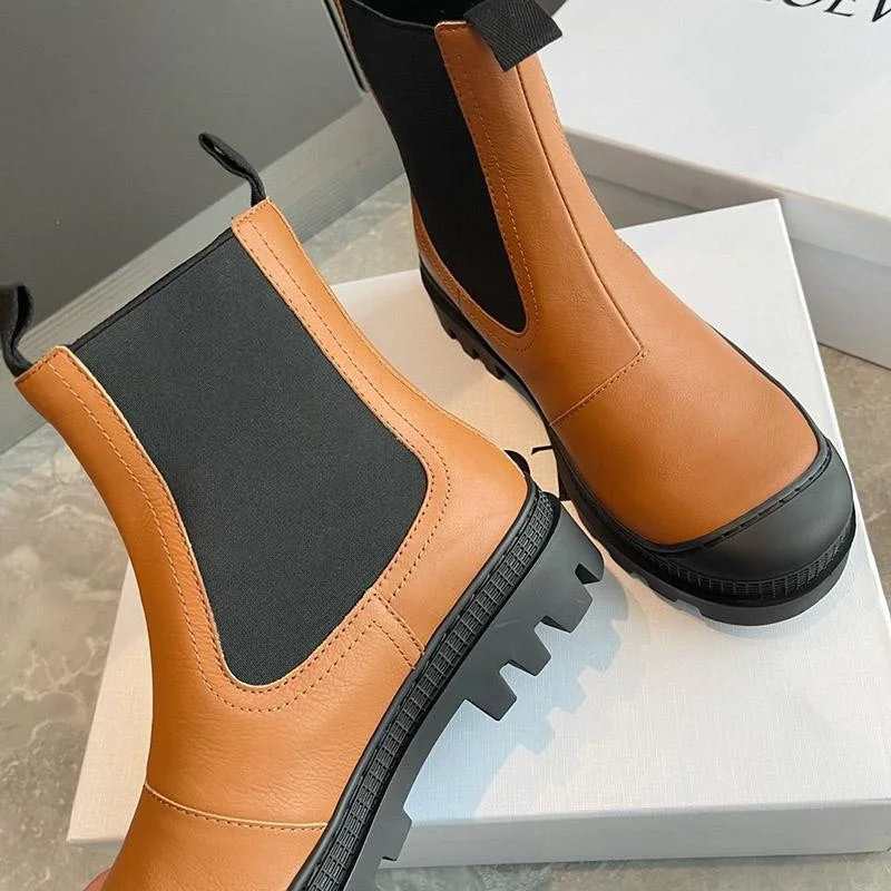 世界中で大人気♪ロエベ ブーツ コピー CHELSEA BOOT カーフ サイドゴアブーツ loh33544