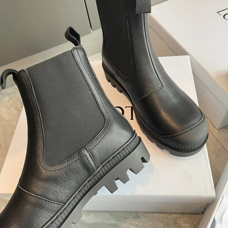 新作 お洒落に♪ ロエベ ブーツ コピー CHELSEA BOOT カーフ サイドゴアブーツ lou35699