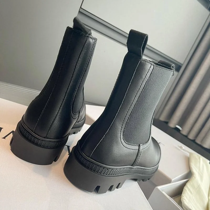 新作 お洒落に♪ ロエベ ブーツ コピー CHELSEA BOOT カーフ サイドゴアブーツ lou35699