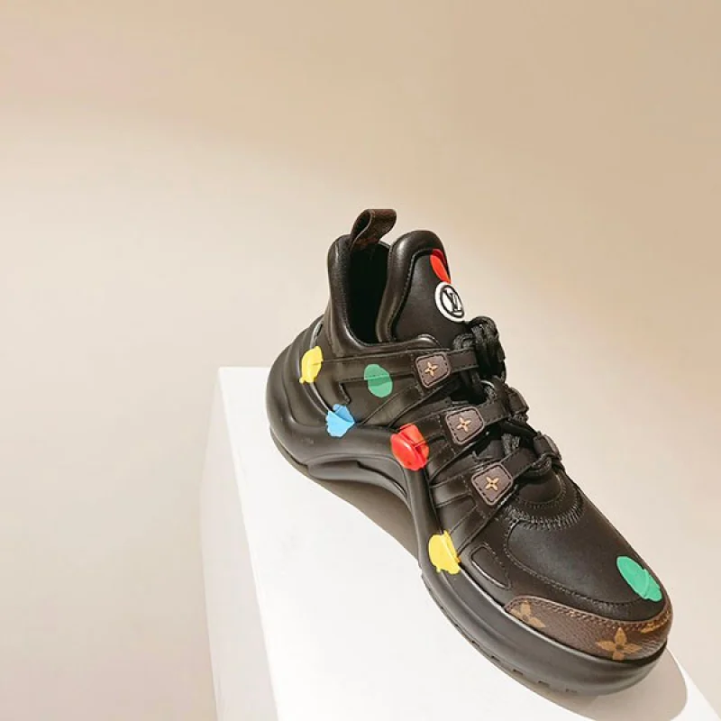 ◆草間彌生【ルイヴィトン 偽物】LV × YK LV アークライト・ラインスニーカー 1AB9R4