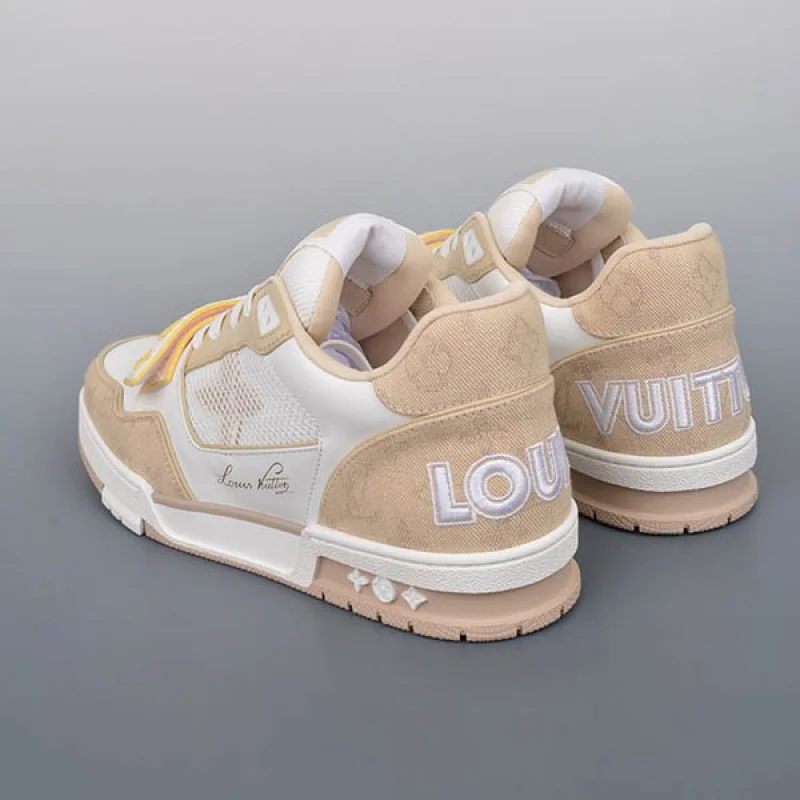 大人気!!新色 ルイヴィトン LV トレイナー・ライン スニーカー 偽物 vun73598