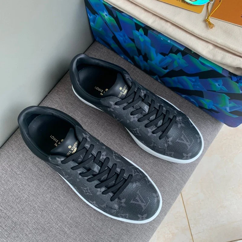 ★関税/送料込★ルイヴィトン スニーカー 偽物 チャーリー シューズ vus91705