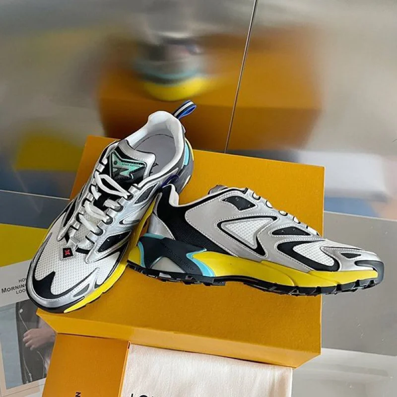 ルイヴィトン sprint モノグラム スニーカー 偽物 vuz18585