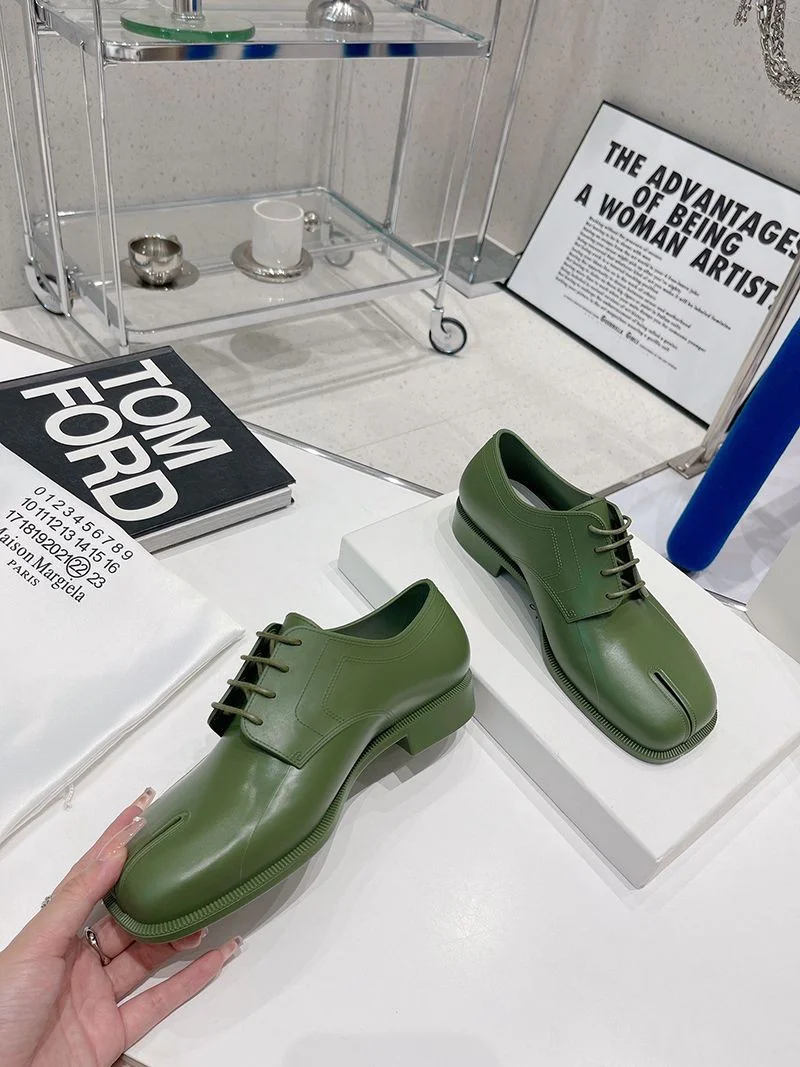 追跡付き発送メゾン マルジェラ タビ カーフレザー レースアップシューズ コピー グリーン ヒール高3.5cm Man62439