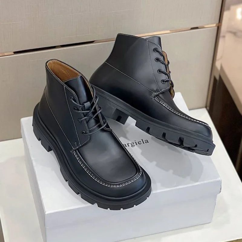 新デザインMM6 偽物 MaisonMargiela バルカナイ アンクルブーツ Mat25340