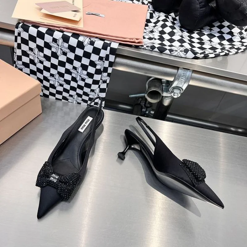 美脚が際立つ♡ミュウミュウ パンプス コピー ヒール5.5cm myr12737
