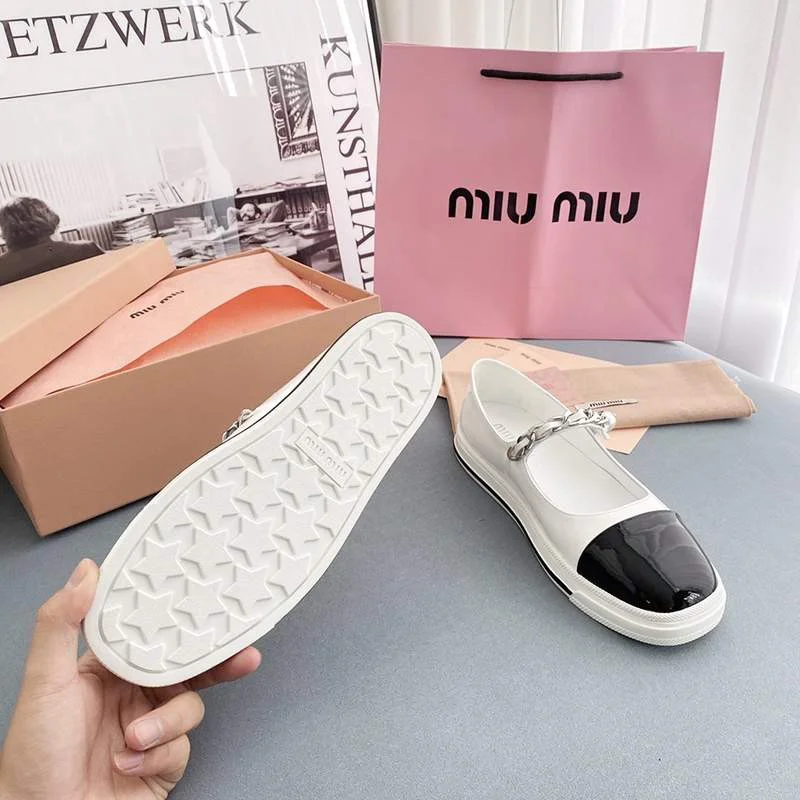 入手困難 2022春夏 ミュウミュウ ローファー コピー【追跡付】 myu55547