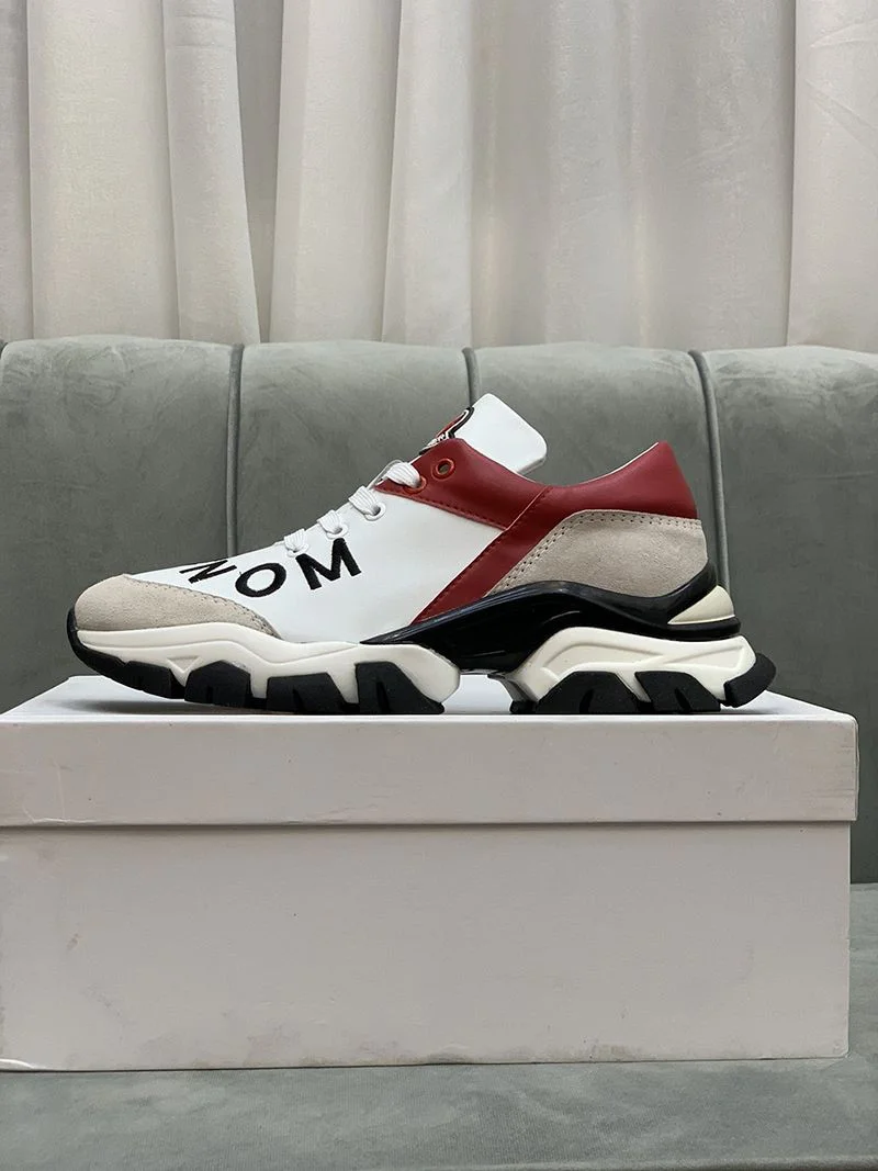 《大人気》モンクレール ロートップスニーカー 偽物 moj02677
