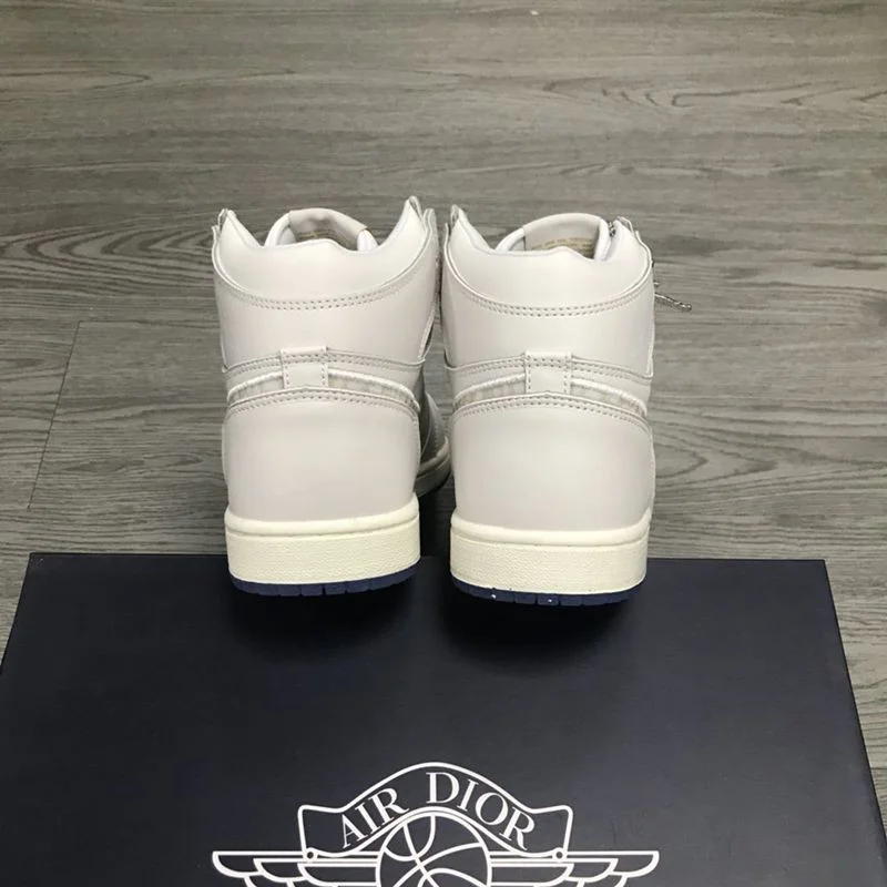 ディオール x ナイキ エアジョーダン1 コピー ハイ OG プロトタイプ AJ1 384664-006