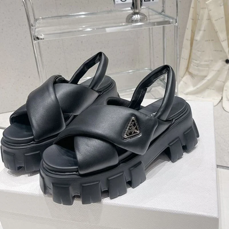 【プラダ コピー】ソフト パッド入りナッパ レザー ウェッジ サンダル pud11886