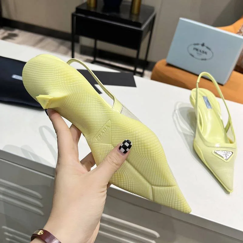 お洒落に♪ プラダ キャットヒールサンダル スーパーコピーN級品 pud43161