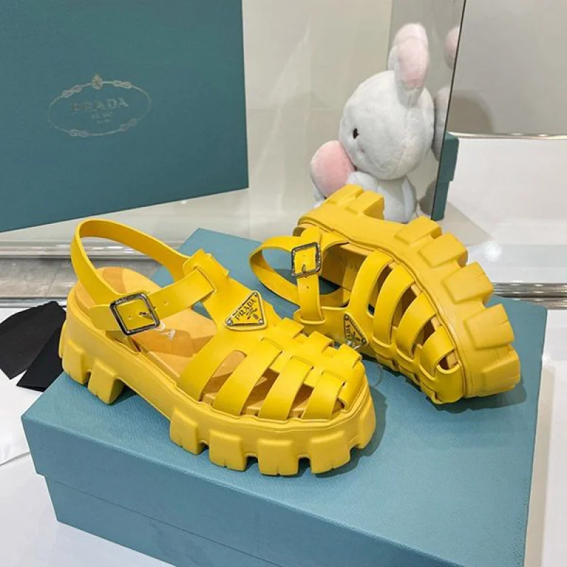 可愛いプラダ フォームラバー サンダル 偽物 pul33413