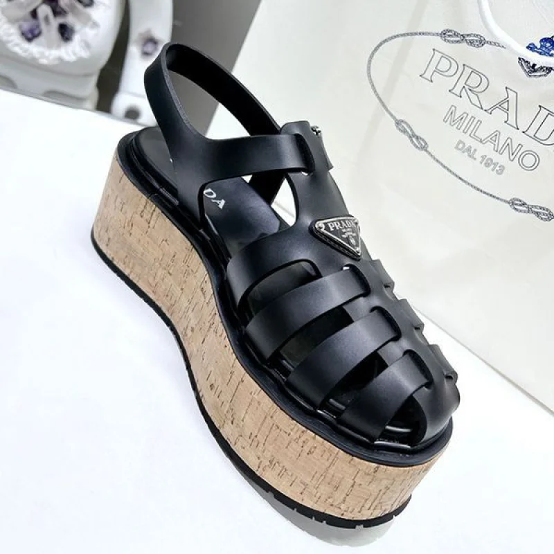 お洒落プラダ Rubber wedge platform sandals ウェッジサンダル 偽物 pur40331