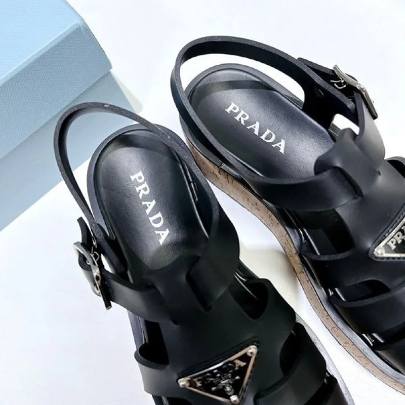 お洒落プラダ Rubber wedge platform sandals ウェッジサンダル 偽物 pur40331