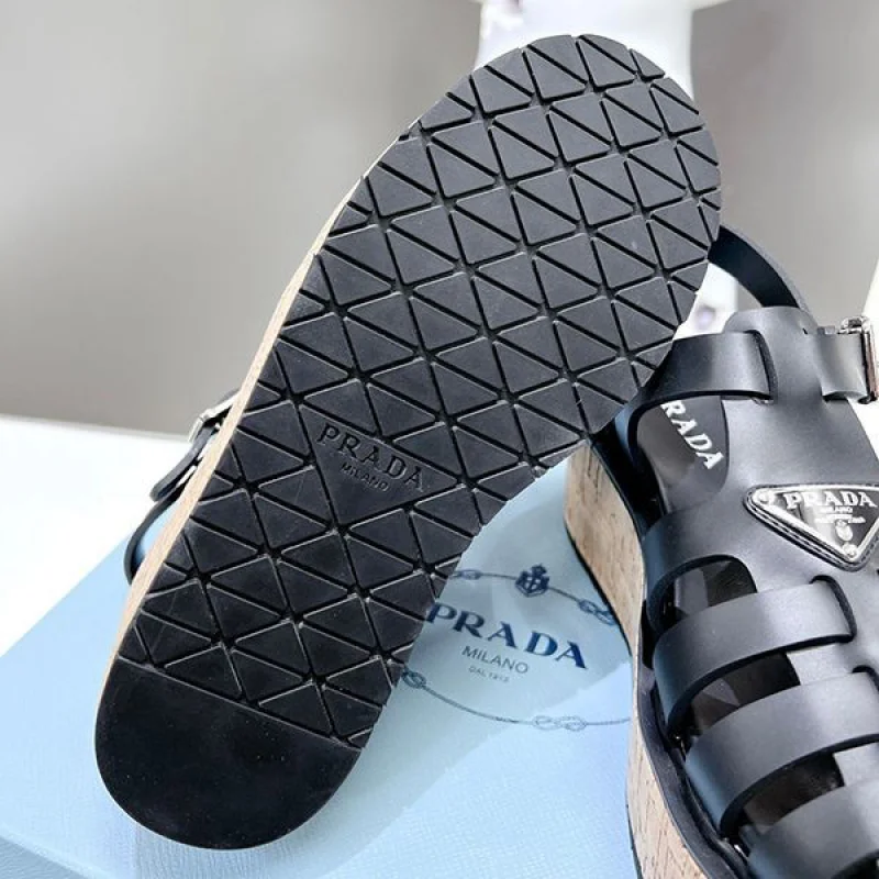お洒落プラダ Rubber wedge platform sandals ウェッジサンダル 偽物 pur40331