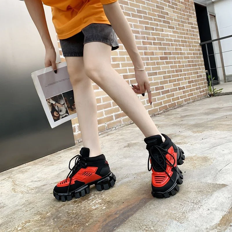 セール新作プラダ クラウドバストサンダー コピー スニーカー puy67424
