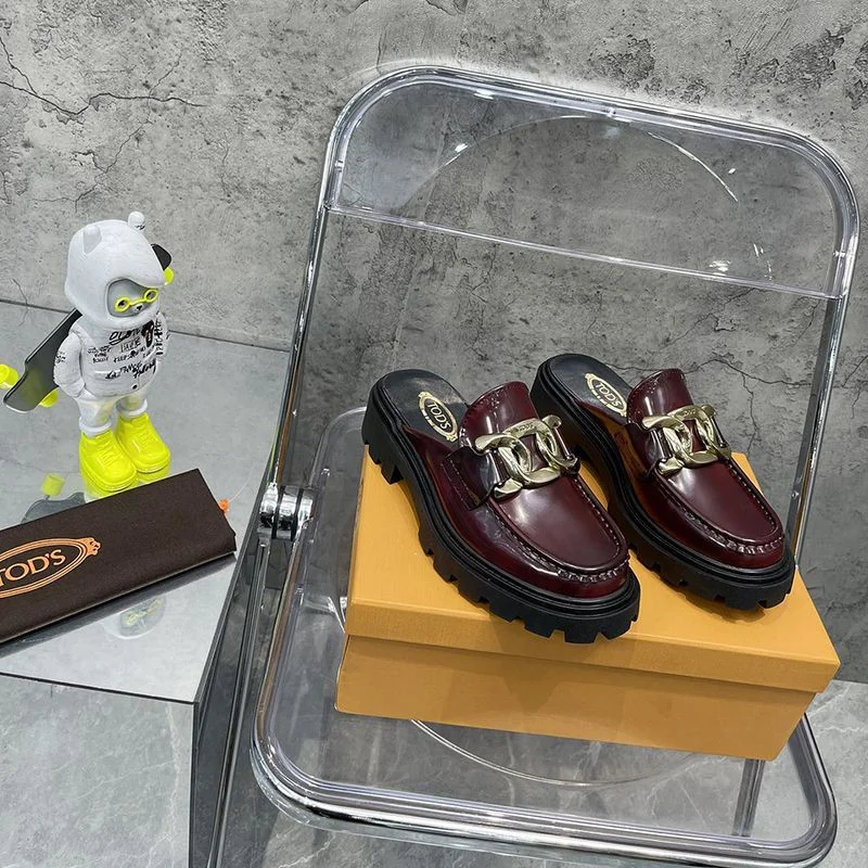 ☆超人気☆【関税/送料込】トッズ スーパーコピー ダブルT レザー ミュール tol18042