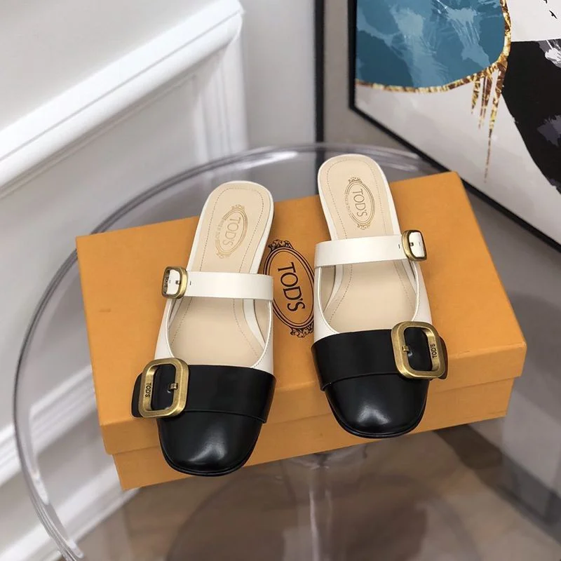 ☆超人気☆関税送料込★TODS 偽物★メタルチェーン フラットサンダル tou29527