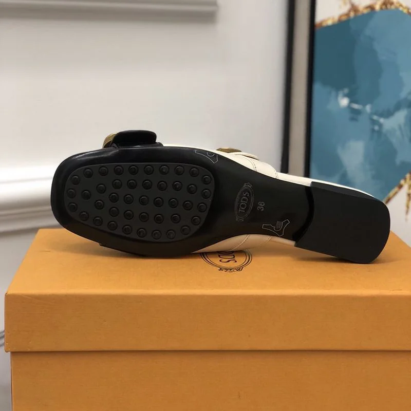 ☆超人気☆関税送料込★TODS 偽物★メタルチェーン フラットサンダル tou29527