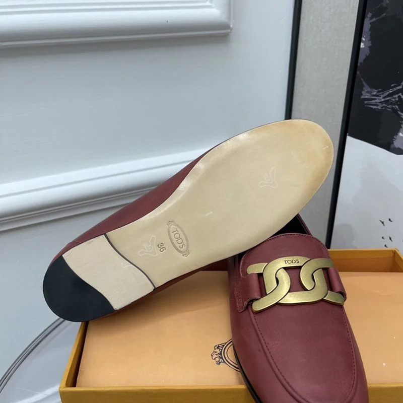 目を惹くカラーTODS 偽物 ケイトレザーローファー tod14968