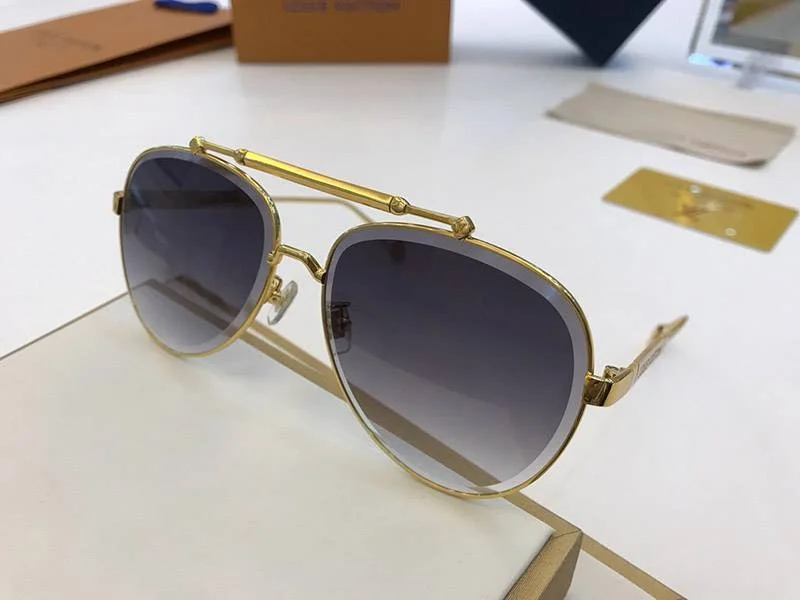 日本未入荷 ルイヴィトン サングラス コピー クロックワイズ キャンバス vue87862