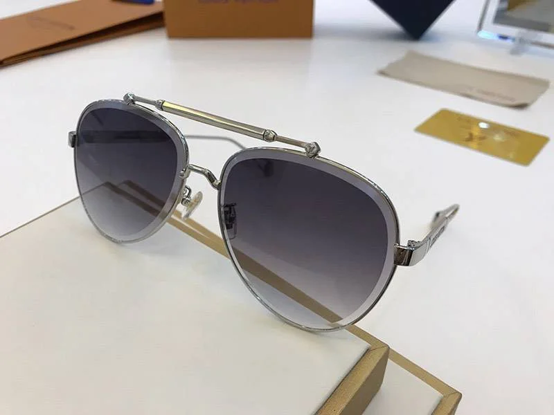 日本未入荷 ルイヴィトン サングラス コピー クロックワイズ キャンバス vue87862