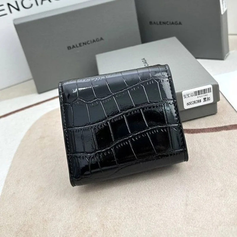 ★追跡付き発送で安心バレンシアガ コピー クロコダイル型押し ミニウォレット bay00612