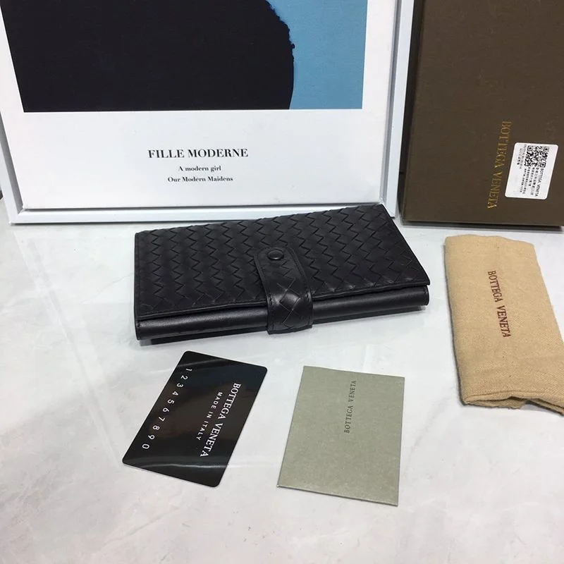 超希少!ボッテガヴェネタ イントレチャート 偽物 ラム スナップ 長財布 bos76064