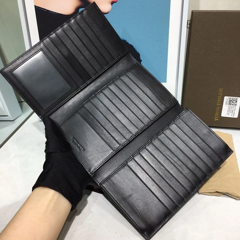 超希少!ボッテガヴェネタ イントレチャート 偽物 ラム スナップ 長財布 bos76064